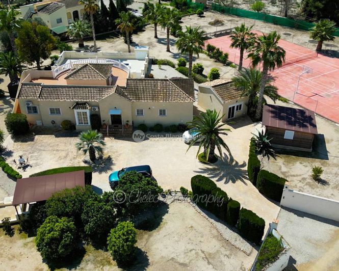 Image No.39-4 Bed Country House for sale