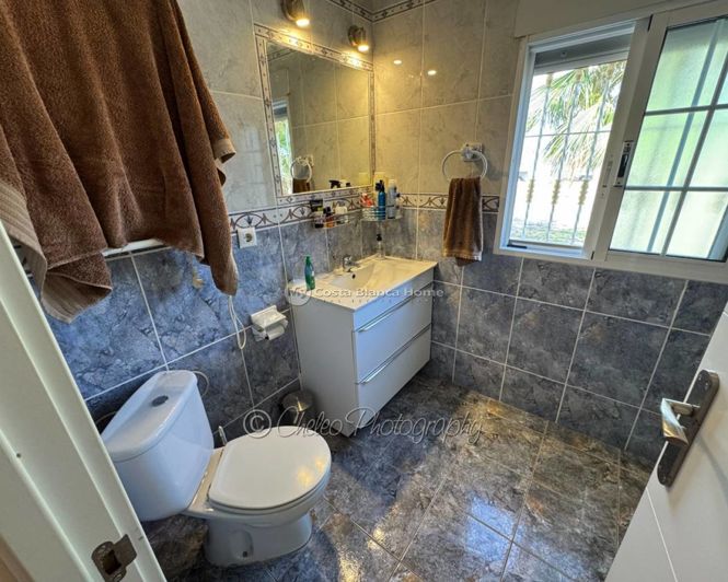 Image No.11-5 Bed Country House for sale