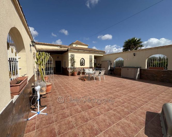 Image No.25-5 Bed Country House for sale