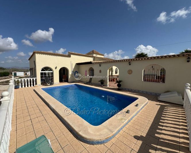 Image No.43-5 Bed Country House for sale