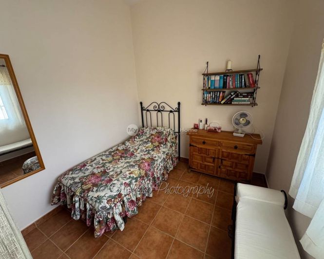 Image No.8-5 Bed Country House for sale