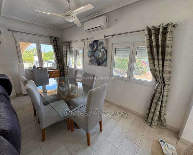 Image No.12-4 Bed Villa for sale