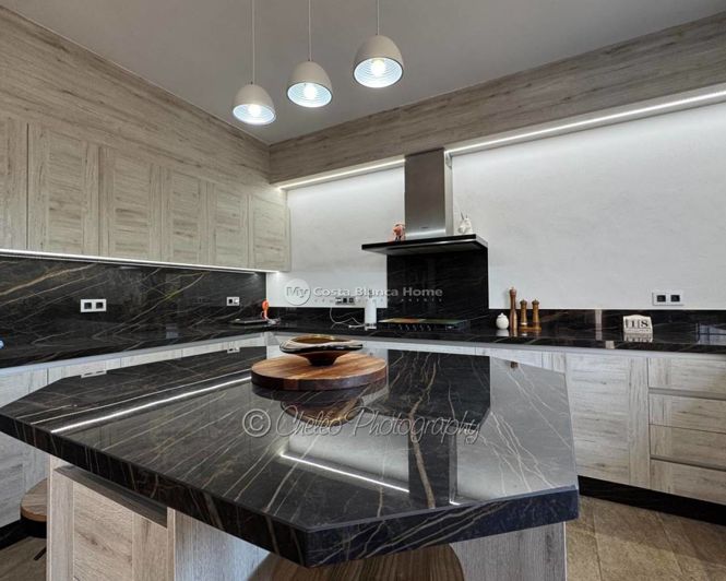 Image No.19-4 Bed Villa for sale