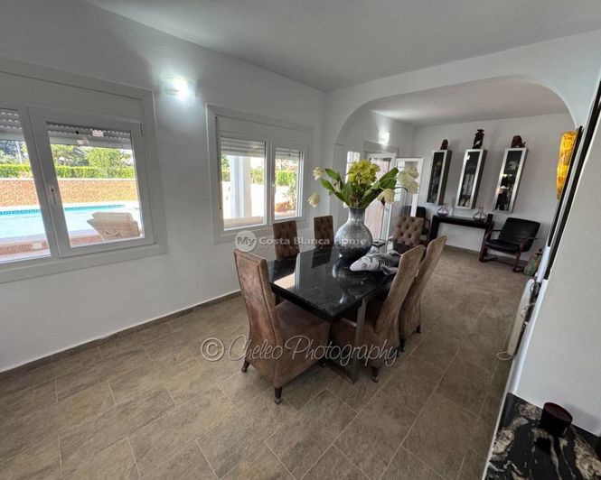 Image No.23-4 Bed Villa for sale