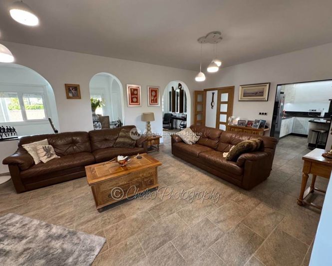 Image No.4-4 Bed Villa for sale