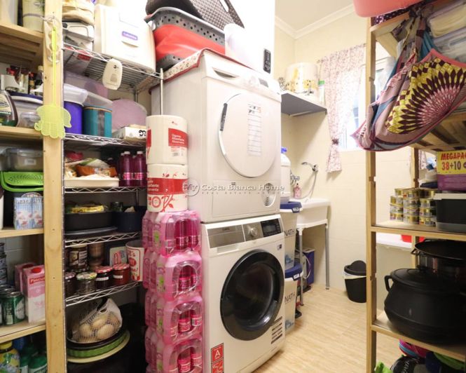 Image No.17-3 Bed Country House for sale