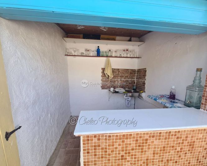 Image No.18-3 Bed Country House for sale