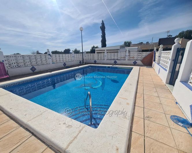 Image No.46-3 Bed Country House for sale