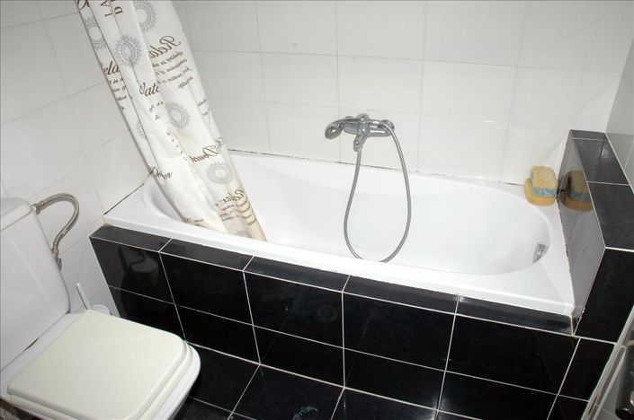 Image No.26-5 Bed Property for sale