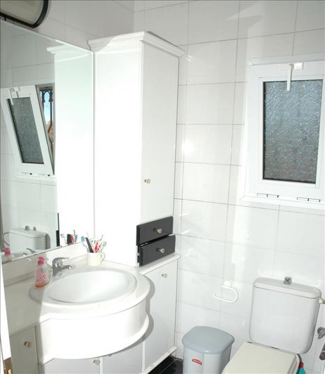 Image No.27-5 Bed Property for sale