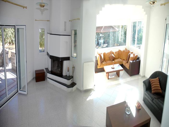 Image No.9-5 Bed Property for sale