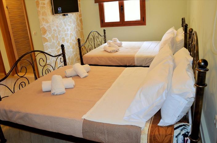 Image No.11-4 Bed Property for sale