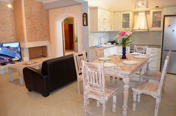 Image No.3-4 Bed Property for sale