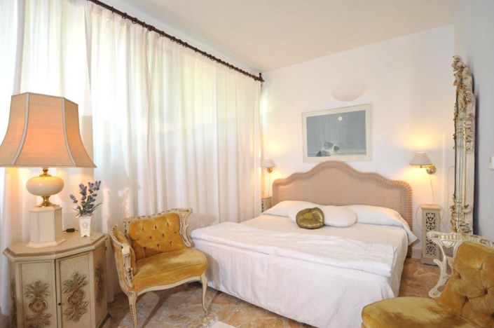 Image No.12-2 Bed Villa for sale