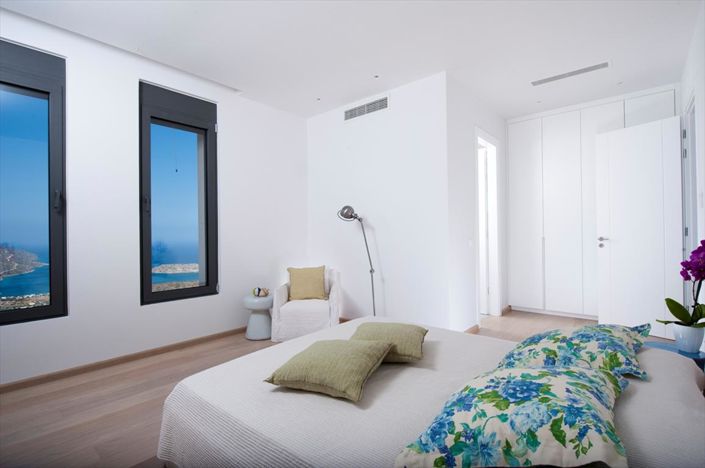 Image No.15-5 Bed Villa for sale