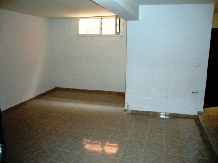 Image No.14-3 Bed Maisonette for sale