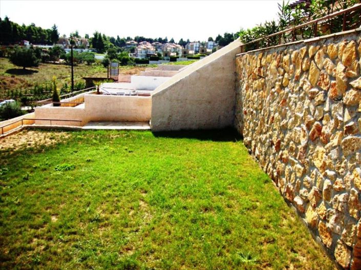 Image No.9-3 Bed Maisonette for sale