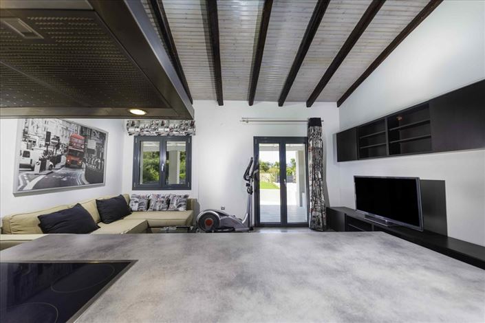 Image No.15-5 Bed Villa for sale