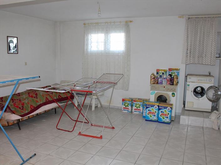 Image No.16-4 Bed Property for sale