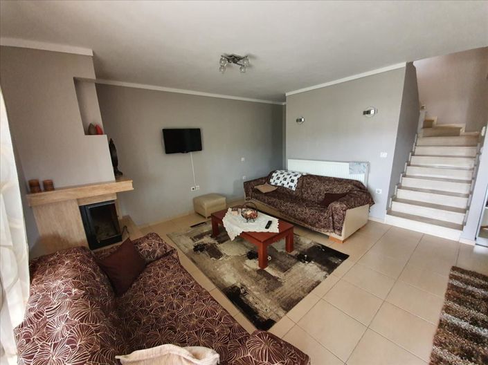 Image No.11-3 Bed Maisonette for sale