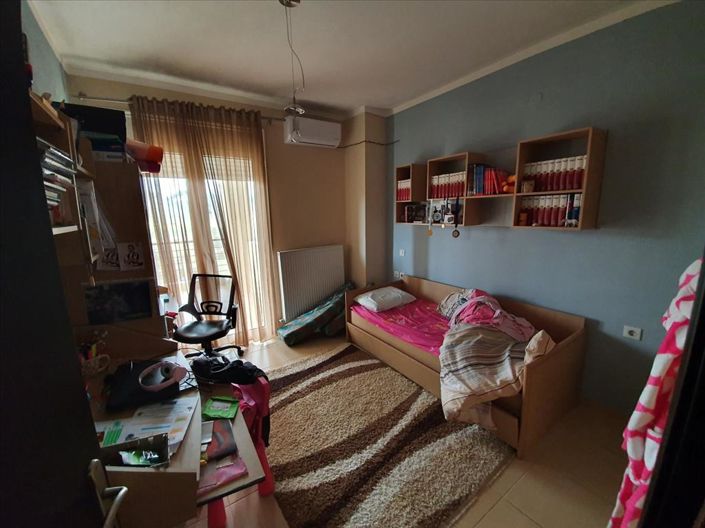 Image No.13-3 Bed Maisonette for sale