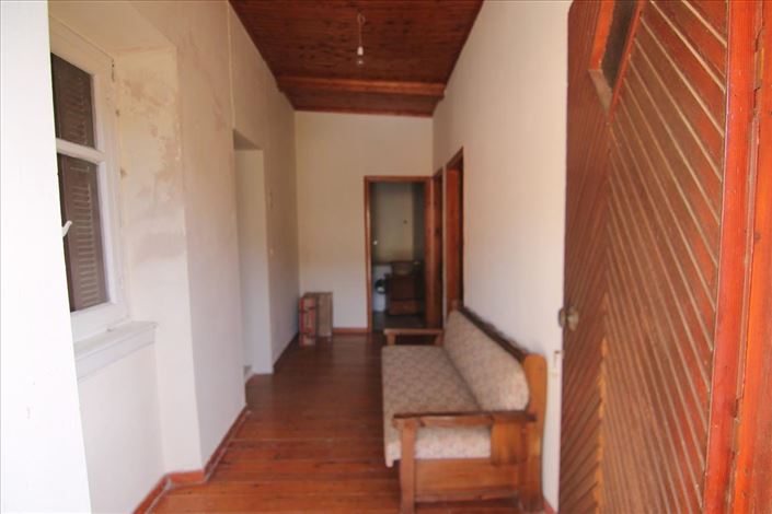 Image No.12-4 Bed Property for sale