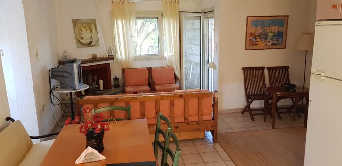 Image No.17-4 Bed Property for sale