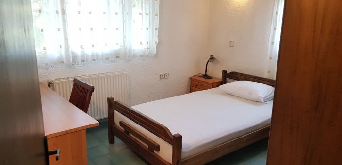 Image No.21-4 Bed Property for sale