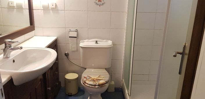 Image No.25-4 Bed Property for sale