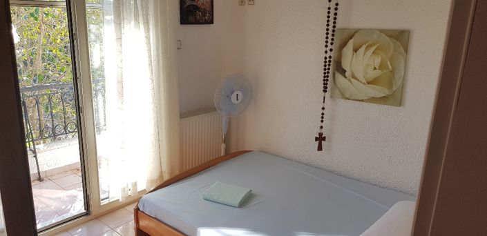 Image No.9-4 Bed Property for sale