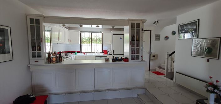 Image No.12-5 Bed Maisonette for sale