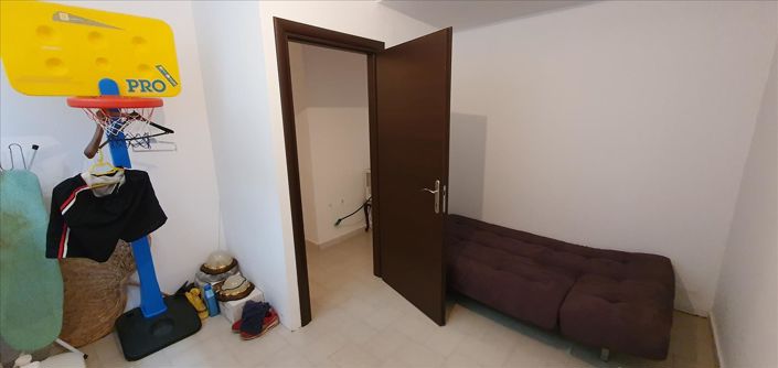 Image No.17-5 Bed Maisonette for sale