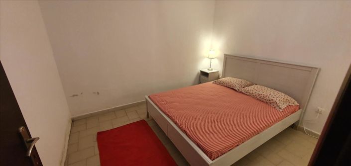 Image No.19-5 Bed Maisonette for sale