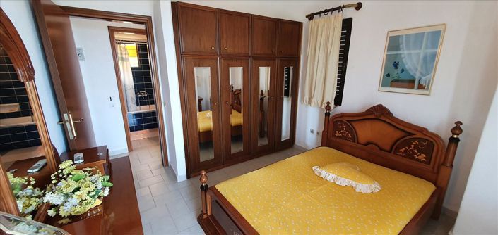 Image No.21-5 Bed Maisonette for sale