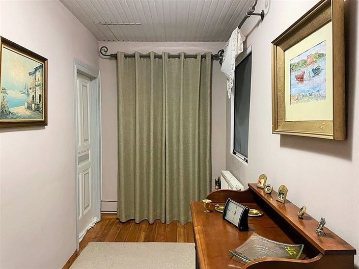 Image No.18-3 Bed Property for sale