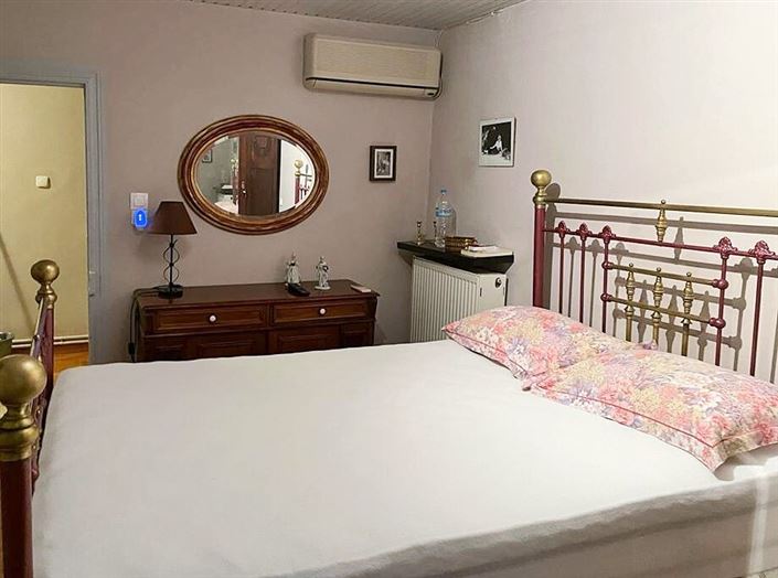 Image No.21-3 Bed Property for sale