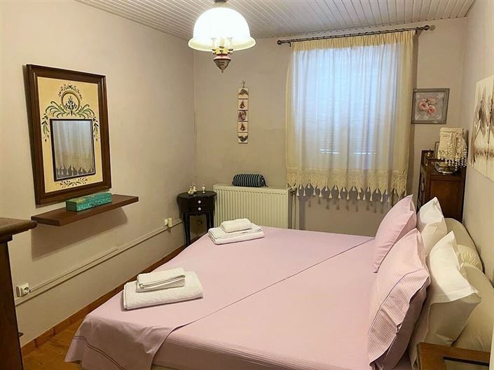 Image No.23-3 Bed Property for sale