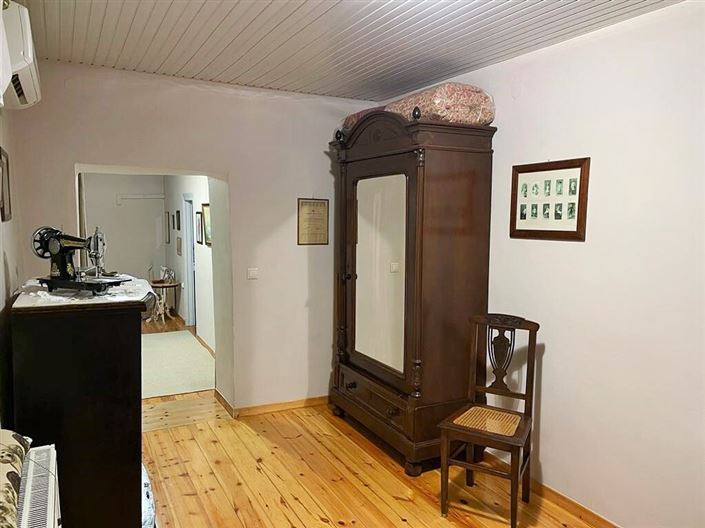 Image No.24-3 Bed Property for sale