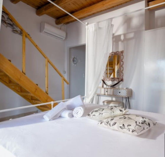 Image No.11-Villa for sale