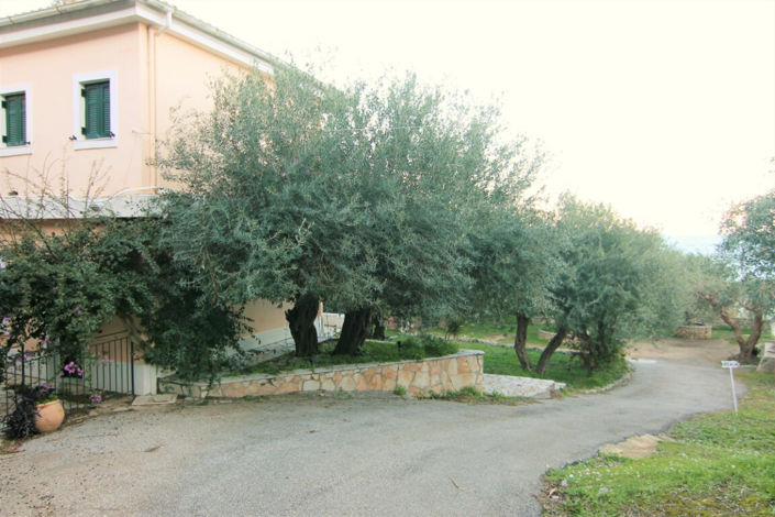 Image No.28-Villa for sale