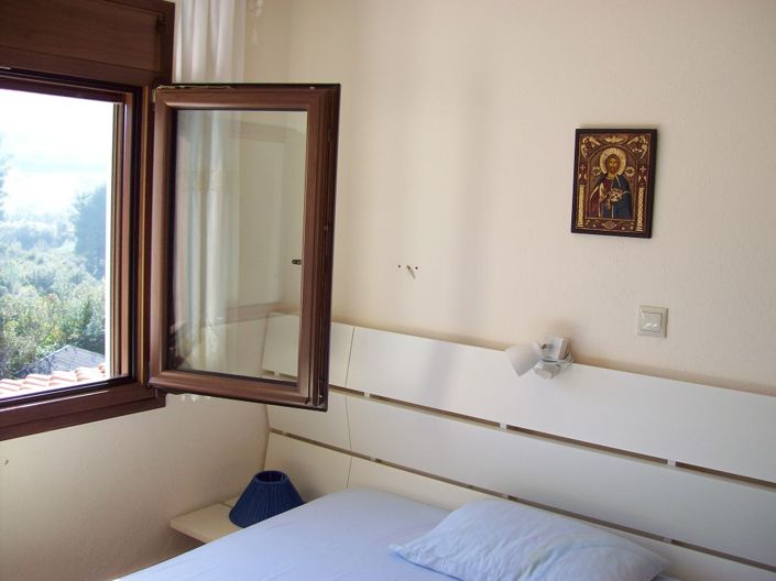 Image No.11-4 Bed Property for sale