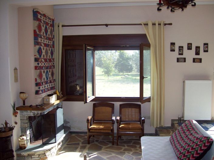 Image No.15-4 Bed Property for sale