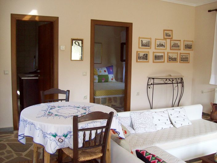 Image No.20-4 Bed Property for sale