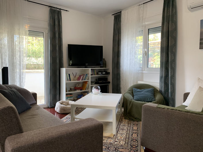 Image No.14-3 Bed Property for sale