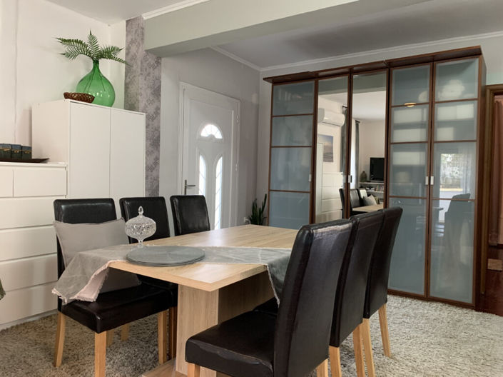 Image No.18-3 Bed Property for sale