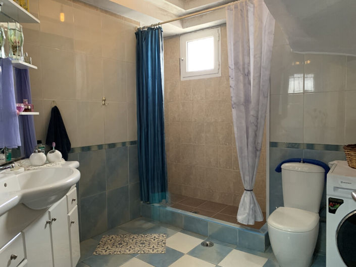 Image No.22-3 Bed Property for sale