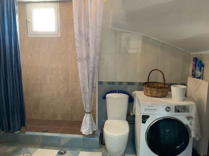 Image No.23-3 Bed Property for sale