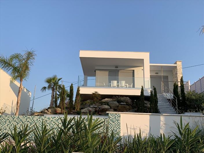 Image No.4-2 Bed Property for sale