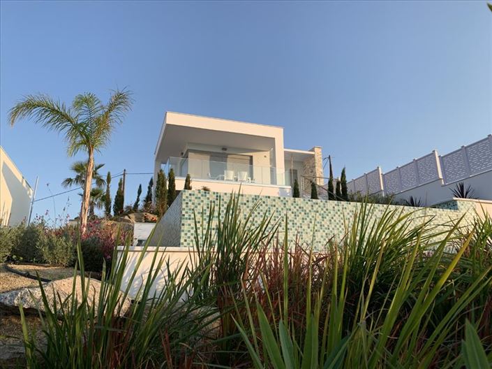 Image No.5-2 Bed Property for sale