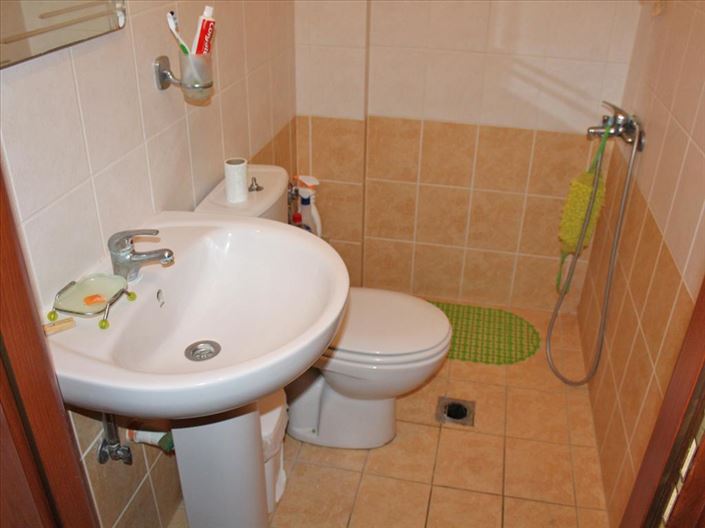 Image No.16-3 Bed Property for sale